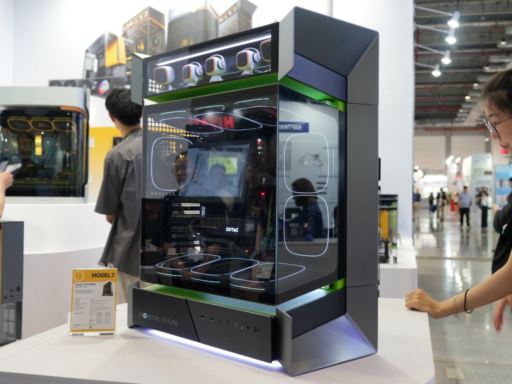 COMPUTEX 2026：采用“三腔室”分离热源设计，Geometric Future几何未来推出“Model 7新款机箱